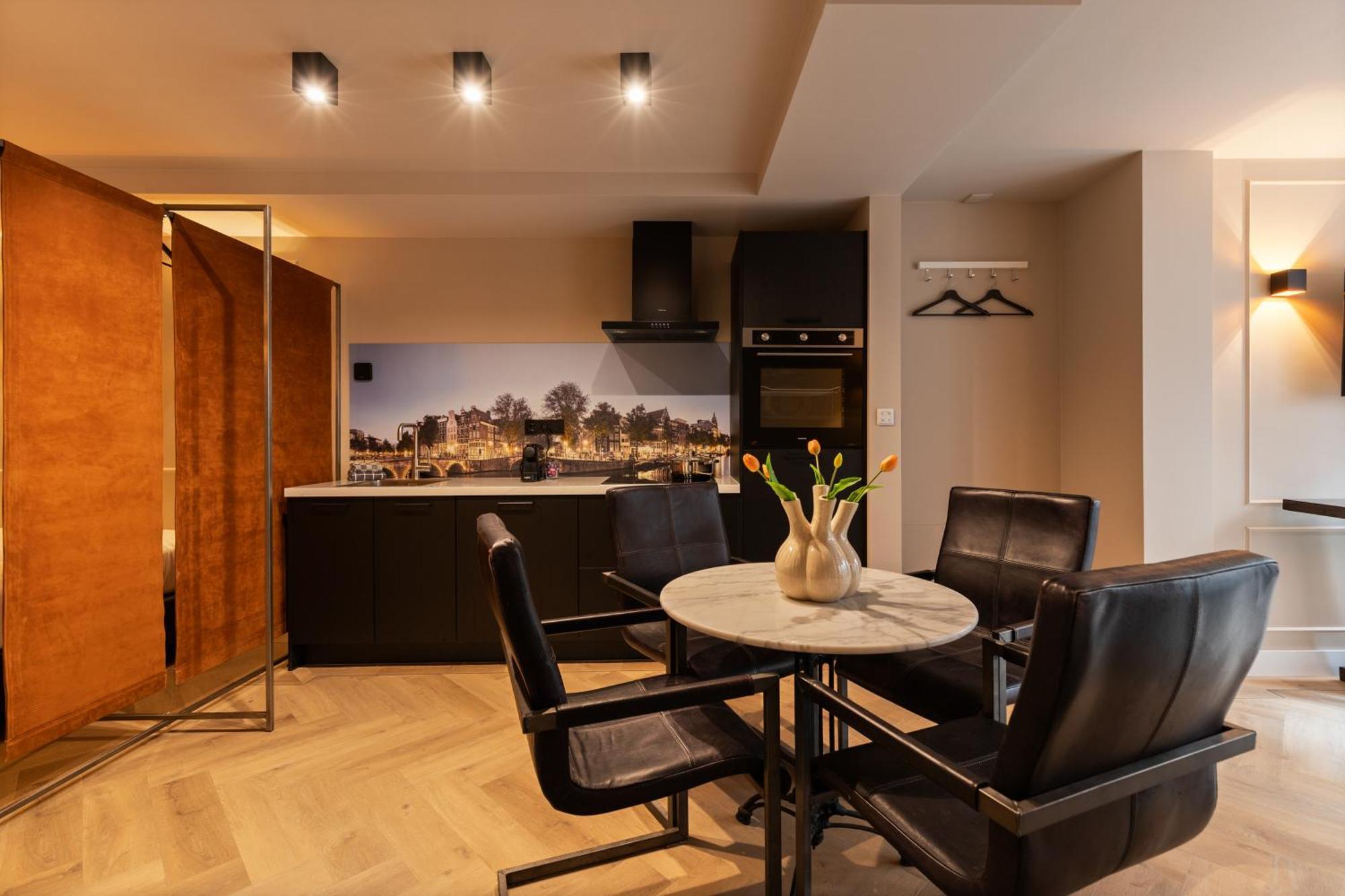 Midtown Hotel Royal Room アムステルダム エクステリア 写真